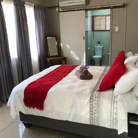 The Lavender Guesthouse Кроунстад Екстериор снимка