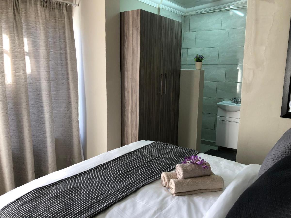 The Lavender Guesthouse Кроунстад Екстериор снимка