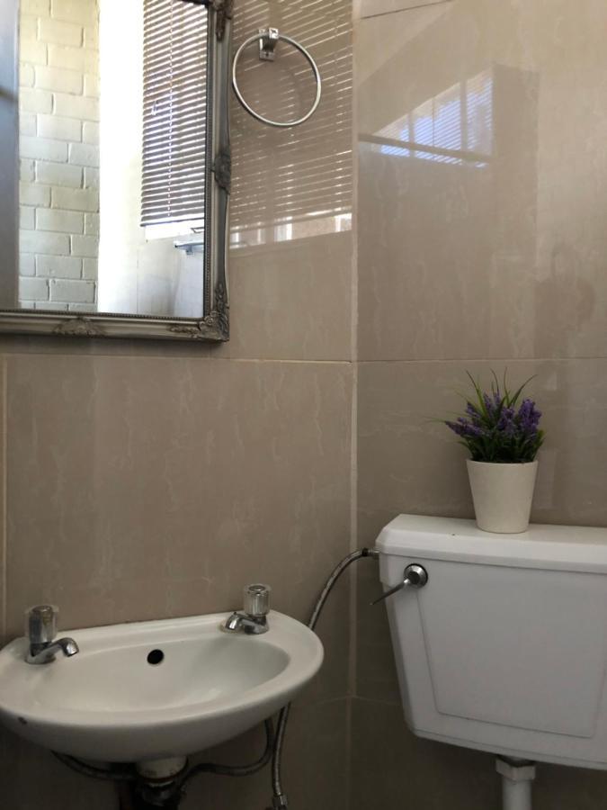 The Lavender Guesthouse Кроунстад Екстериор снимка