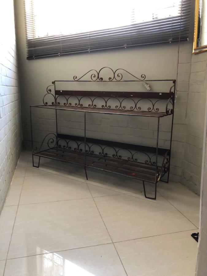 The Lavender Guesthouse Кроунстад Екстериор снимка